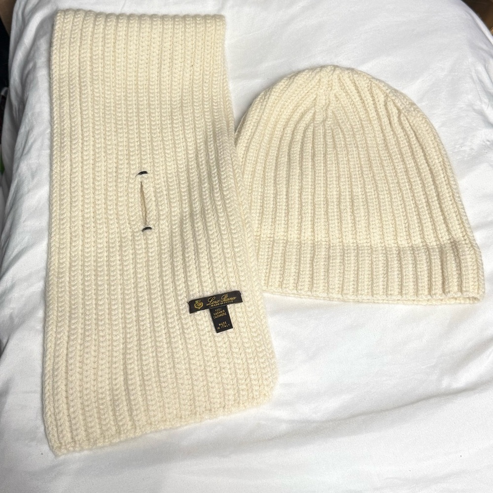 Loro Piana Ivory Cashmere Knit hat and scarf set